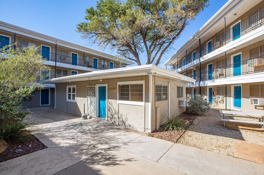 More Photos Of 4501 Brownfield Dr, Lubbock Apartments For Sale