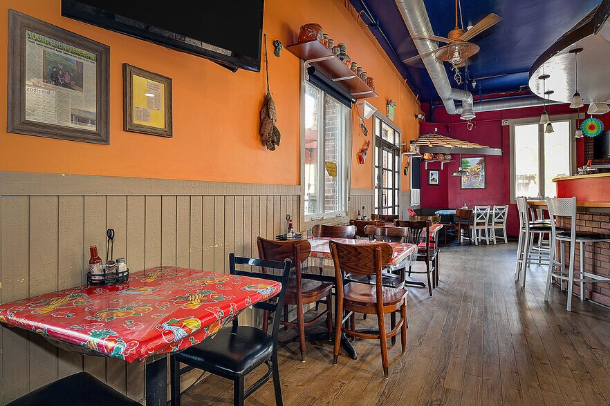 More Photos Of 100 Union St, Nevada City Office For Sale