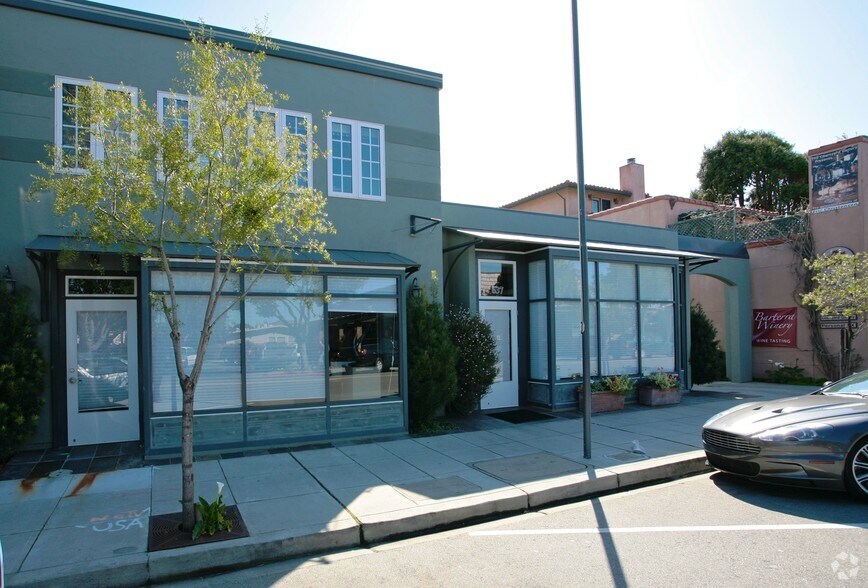 More Photos Of 637 Main St, Half Moon Bay Office For Sale