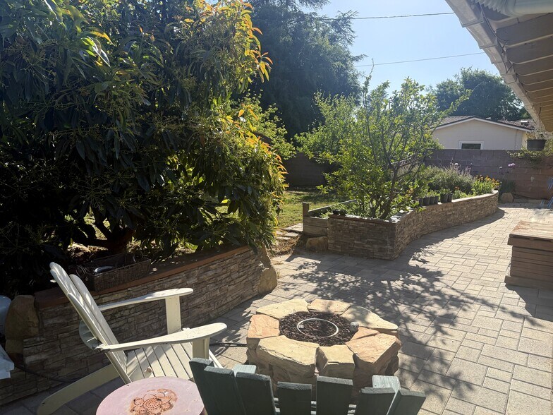 More Photos Of 50 Portal St, Oak View Multifamily For Sale
