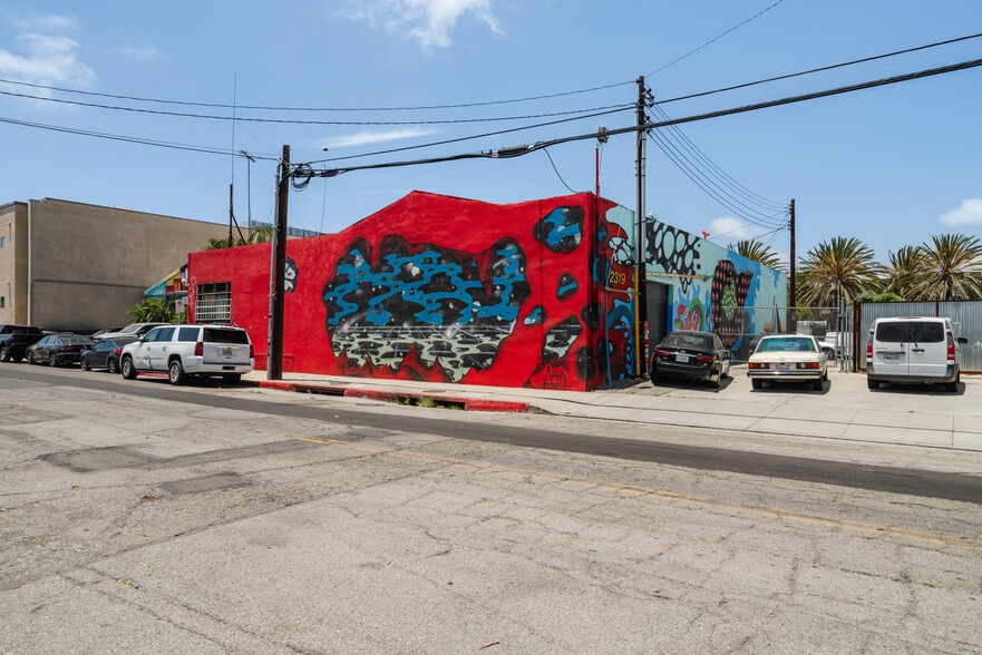 More Photos Of 2319 Michigan Ave, Santa Monica Auto Repair For Sale