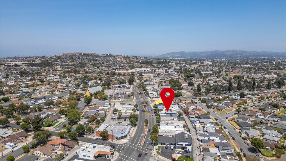 More Photos Of 2517 W Beverly Blvd, Montebello Storefront Retail Residential For Sale