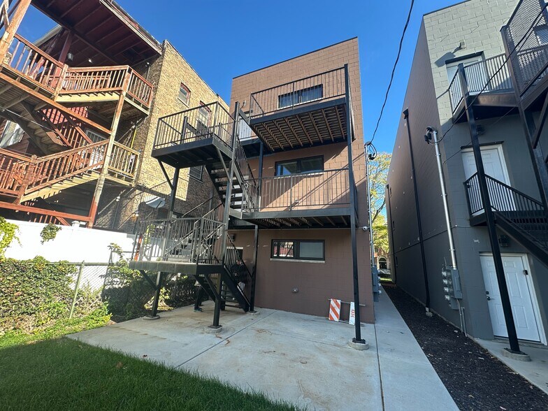 More Photos Of 4950-4956 S Michigan Ave, Chicago Apartments For Sale