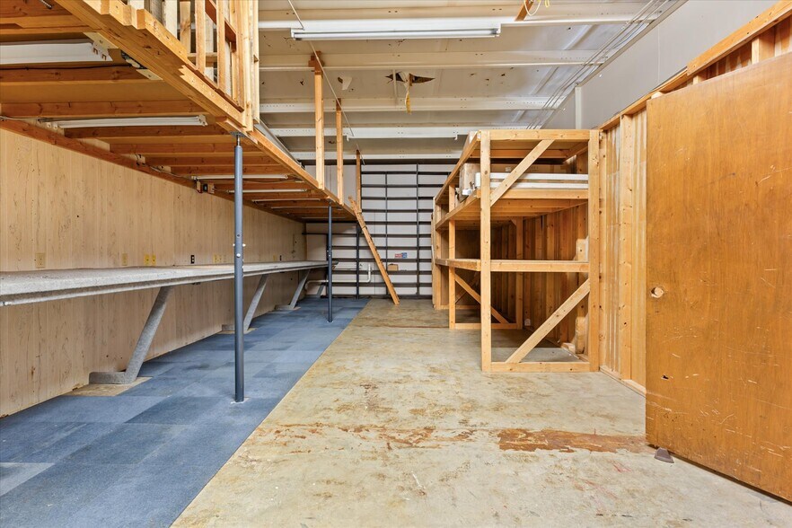 More Photos Of 203 Hillcrest Dr, Laurens Storefront Retail Office For Lease