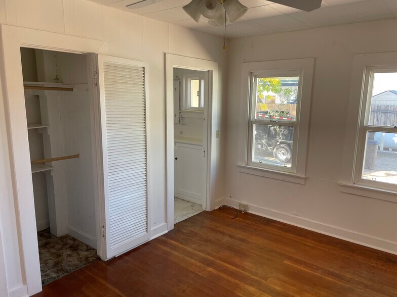 More Photos Of 151 Maciver Ln, Bishop Office For Lease