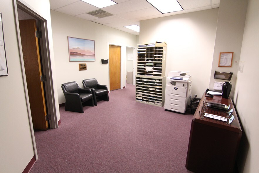 More Photos Of 3751 Island Ave, Philadelphia Office Residential For Lease