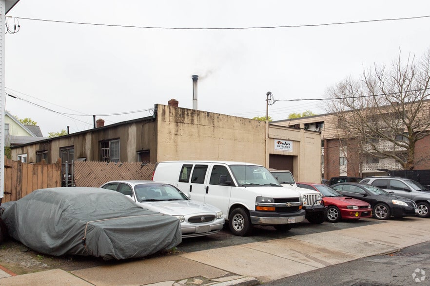 More Photos Of 30 Harvard Ave, Medford Auto Repair For Sale