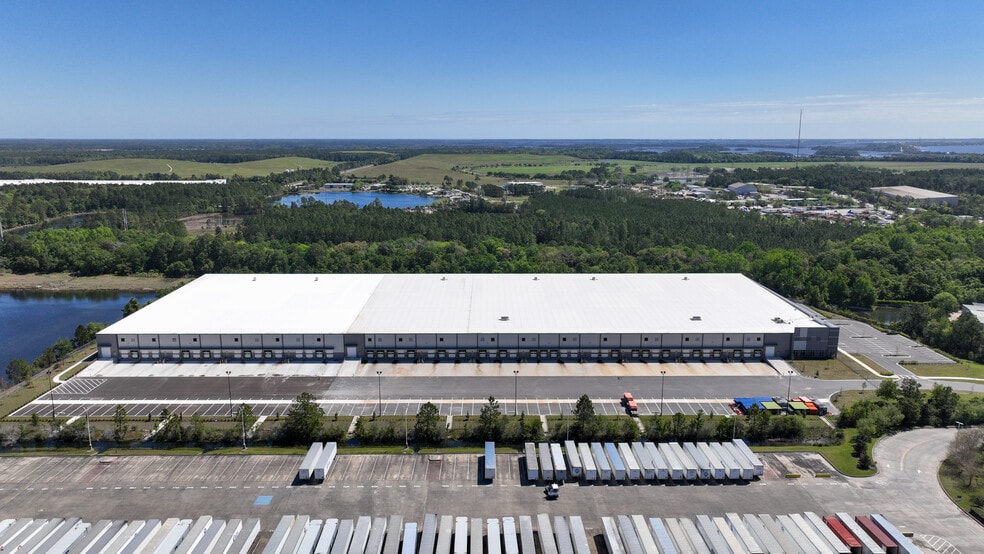 More Photos Of 2983 Faye Rd, Jacksonville Warehouse For Lease