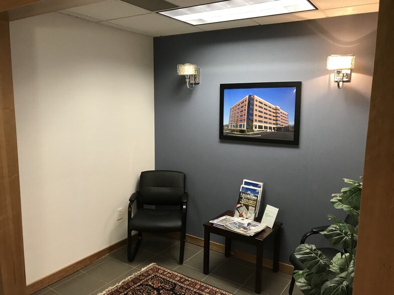More Photos Of 1473 Erie Blvd, Schenectady Medical For Lease