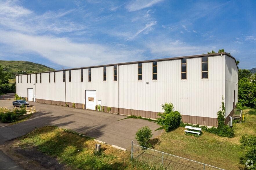Primary Photo Of 655 Mc Intyre St, Golden Manufacturing For Lease