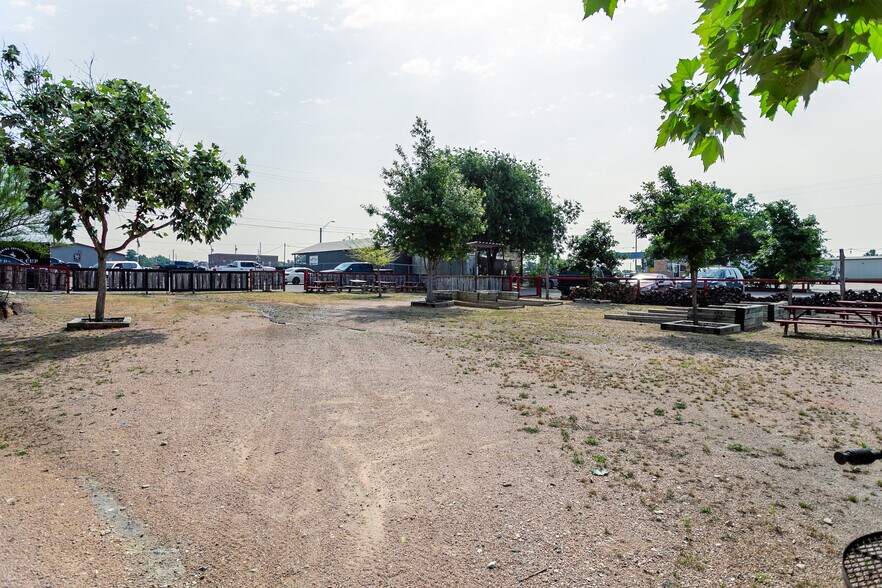 More Photos Of 125 W Highway 171, Godley Freestanding For Sale