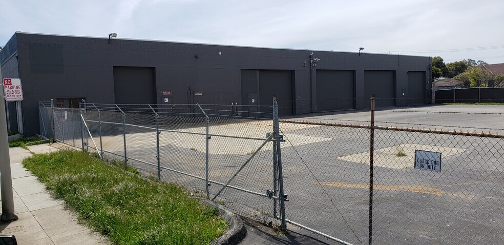More Photos Of 35 N Amphlett Blvd, San Mateo Warehouse For Lease