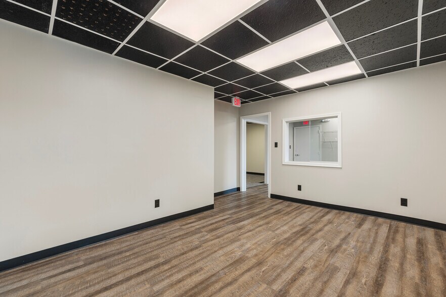 More Photos Of 280 Main St, Westminster Medical For Lease