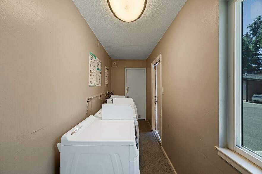 More Photos Of 1445 W 3rd St, Chico Apartments For Sale