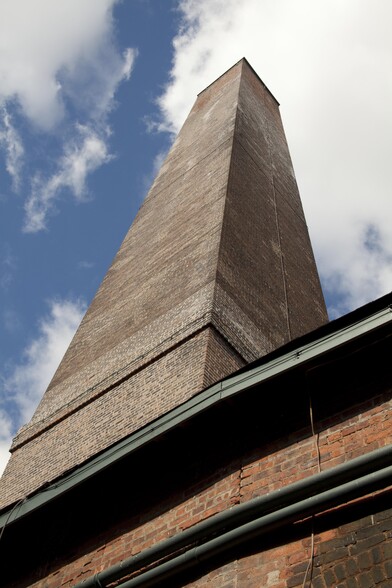 More Photos Of 55 W Railroad Ave, Garnerville Warehouse For Lease