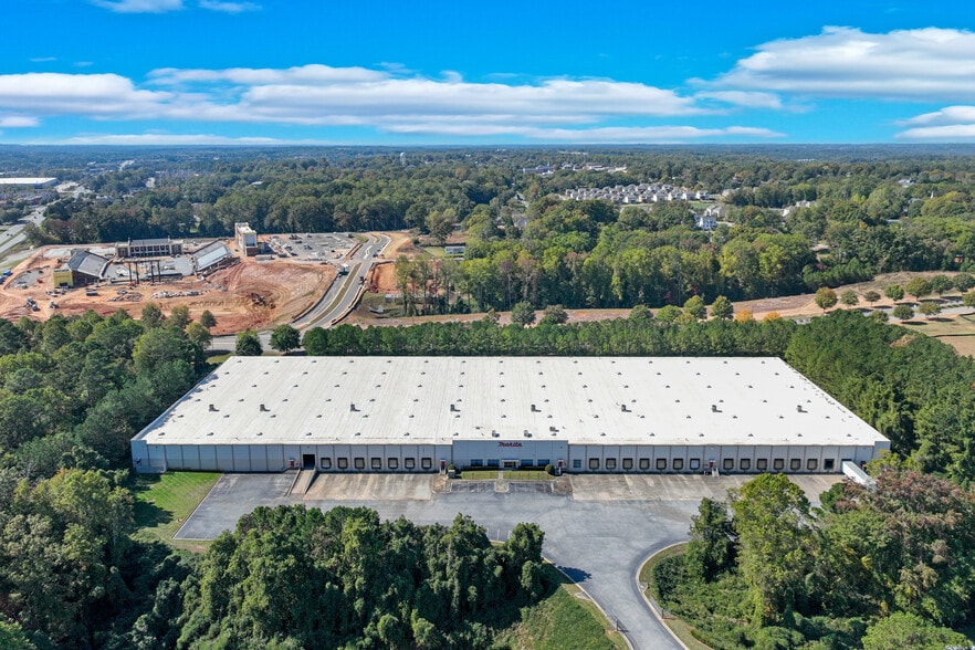 More Photos Of 2600 Buford Hwy, Buford Distribution For Lease