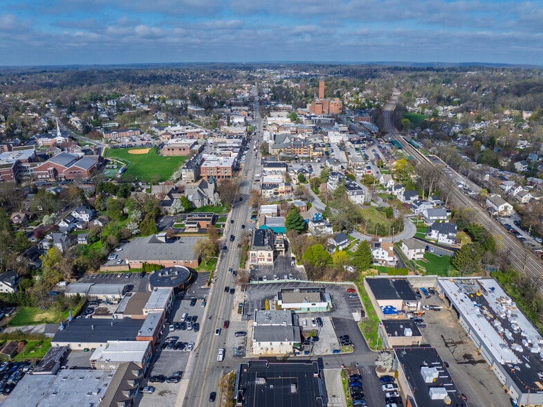 More Photos Of 217 E Lancaster Ave, Wayne Bank For Lease