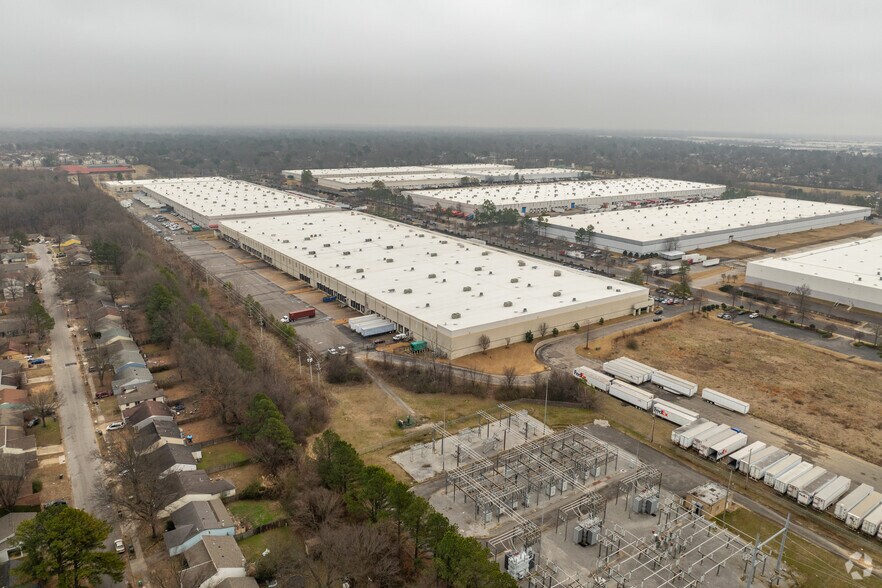 More Photos Of 5750 Challenge Dr, Memphis Warehouse For Lease