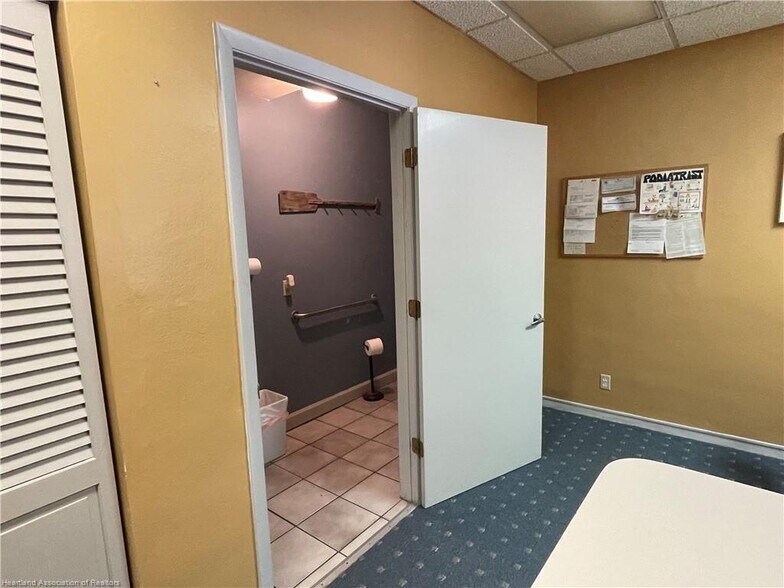 More Photos Of 230 Interlake Blvd, Lake Placid Storefront For Sale