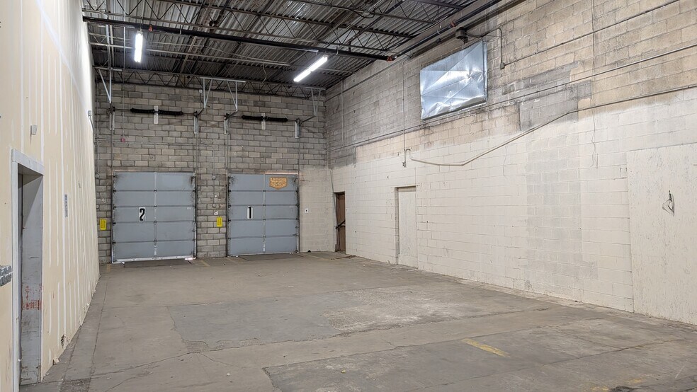 More Photos Of 6100-6180 Broadway, Merrillville Unknown For Lease