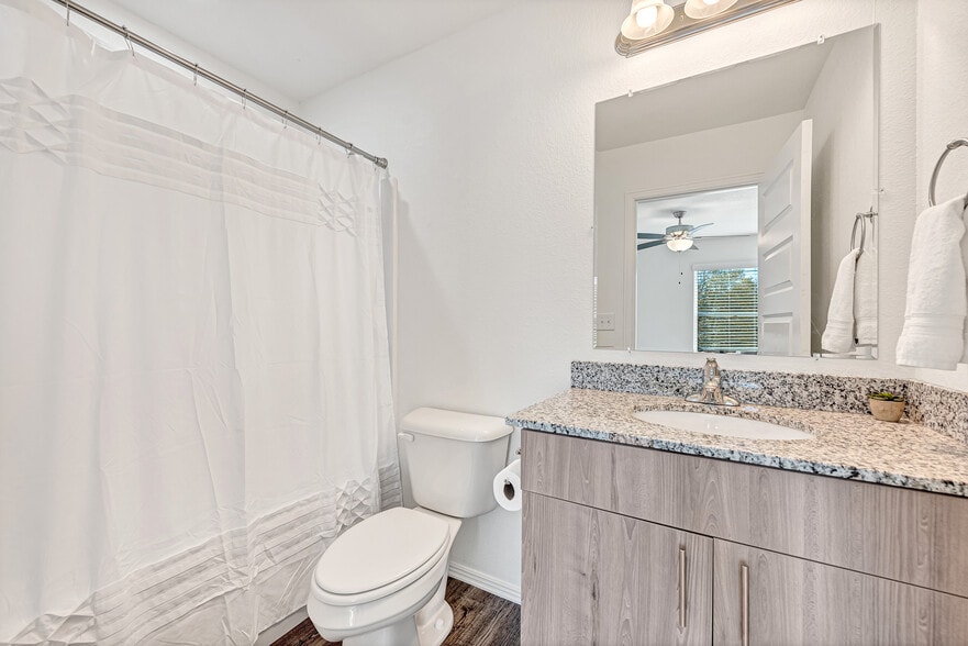 More Photos Of 1512 S Razorback Rd, Fayetteville Apartments For Sale