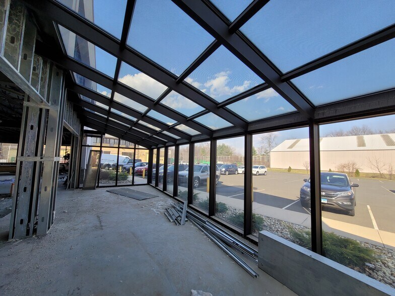 More Photos Of 2272-2288 Berlin Tpke, Newington Medical For Lease