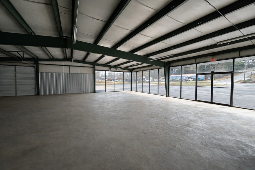 More Photos Of 600 Ross Ave, Easley Service For Sale