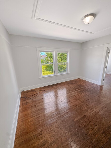 More Photos Of 1156 Carl Ave, Cleveland Apartments For Sale