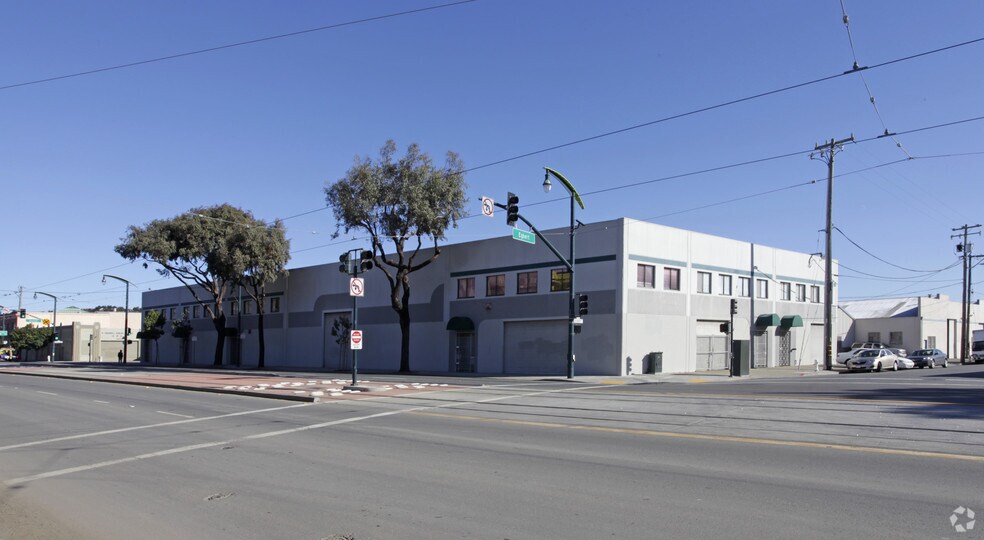 More Photos Of 5911-5919 3rd St, San Francisco Warehouse For Lease