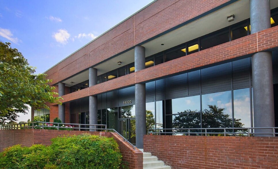 More Photos Of 14340-14370 Sullyfield Cir, Chantilly Flex For Lease