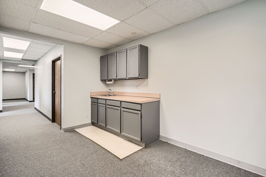 More Photos Of 7400 E Arapahoe Rd, Centennial Medical For Lease