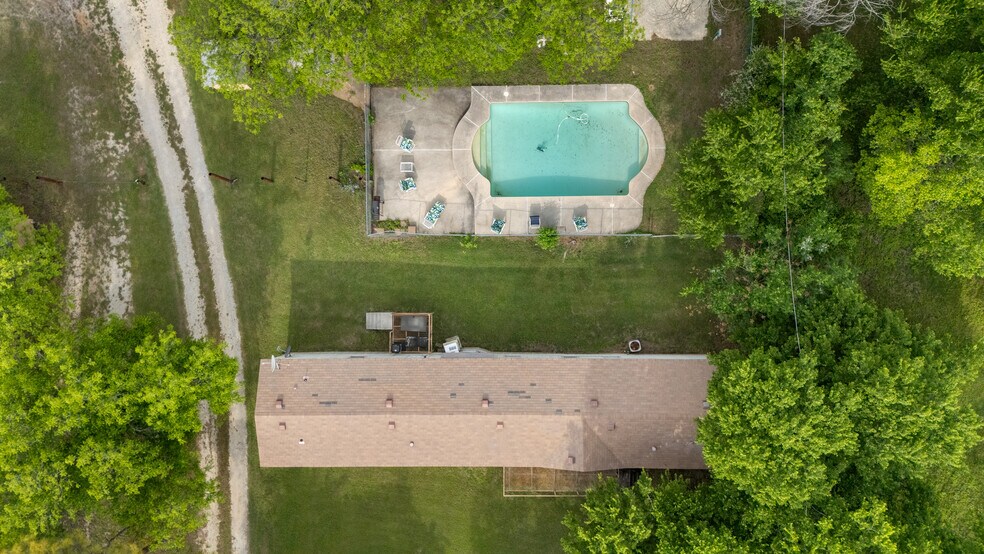 More Photos Of 7 Hills Rd, Newark Warehouse For Sale