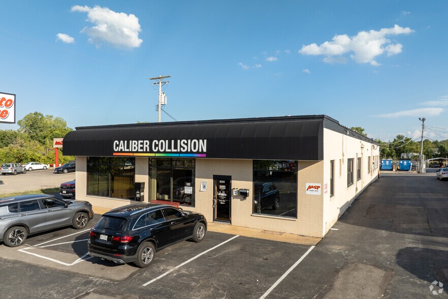 More Photos Of 8306 N Lindbergh Blvd, Florissant Freestanding For Sale