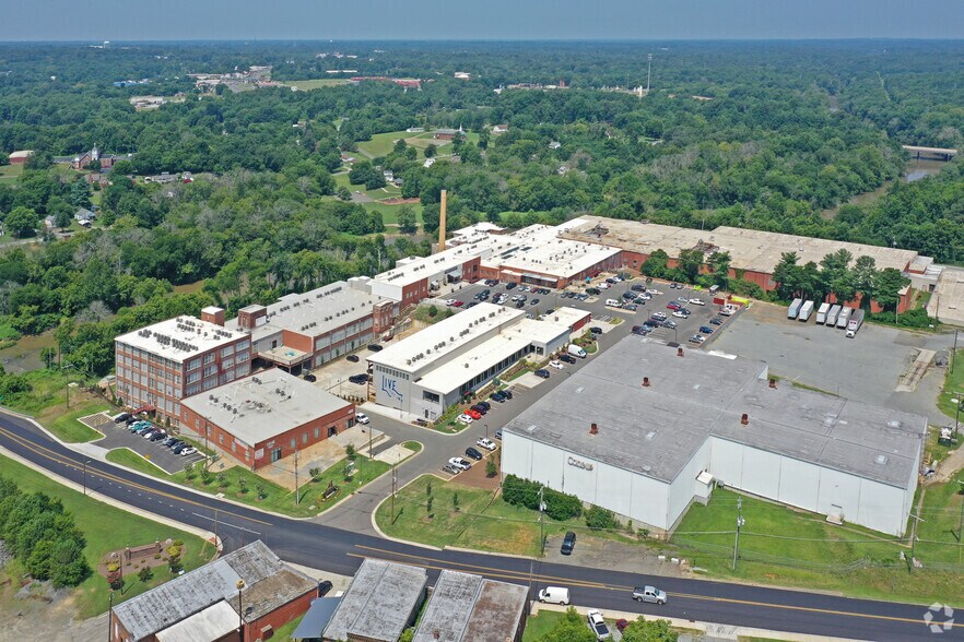 More Photos Of 116 E Main St, Haw River Apartments For Lease