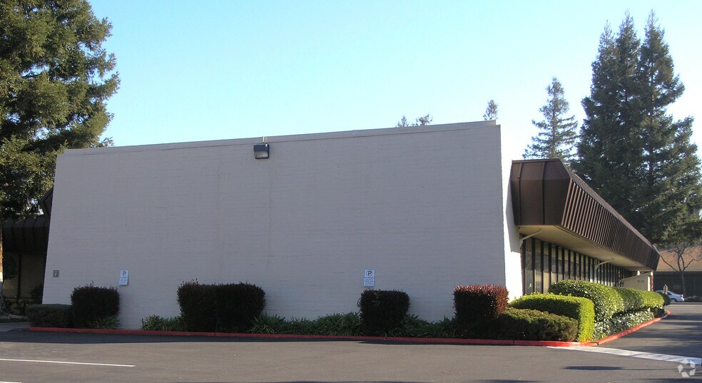 More Photos Of 701 Howe Ave, Sacramento Medical For Lease
