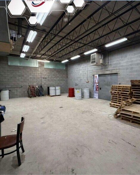 More Photos Of 111 S 10th St, Lemoyne Self Storage For Lease