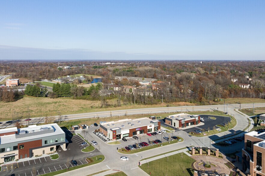 More Photos Of 6185 Bennett Dr, Edwardsville Restaurant For Lease