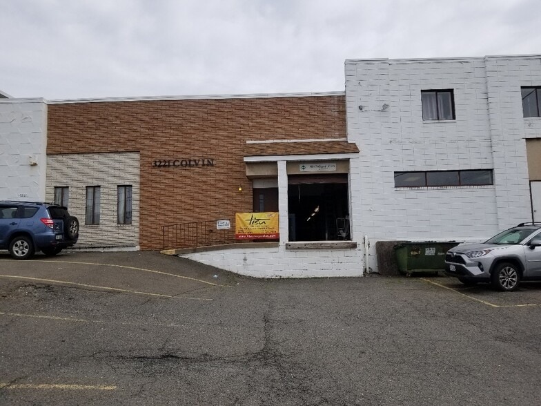 More Photos Of 3219-3221 Colvin St, Alexandria Warehouse For Lease