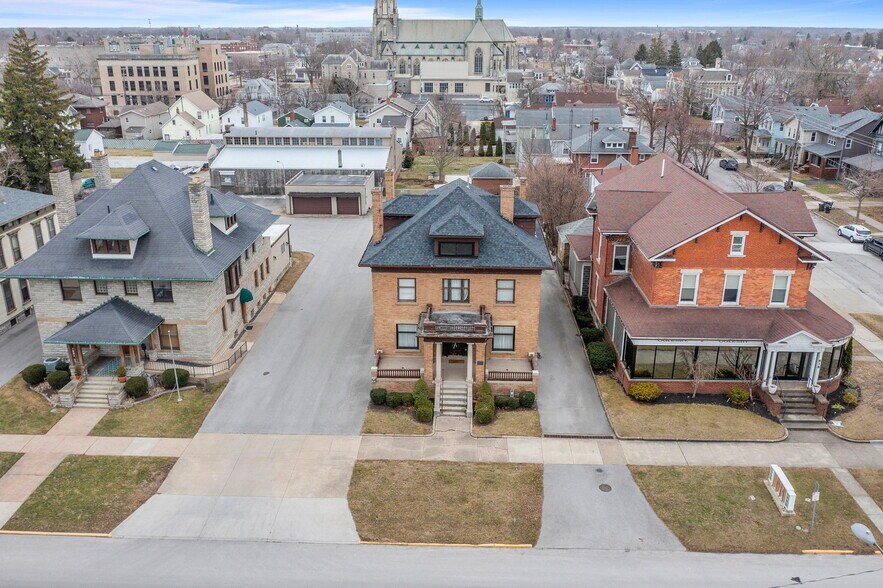 More Photos Of 610 W Washington St, Sandusky Specialty For Sale