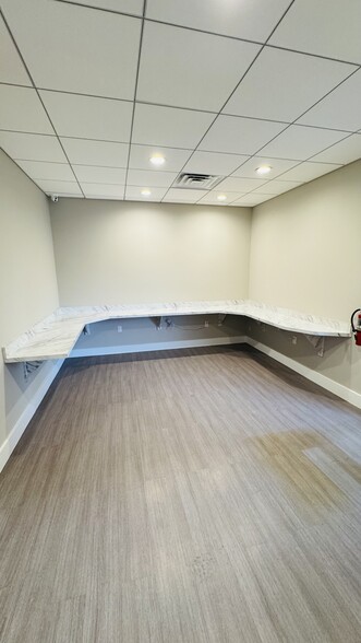 More Photos Of 730 S Atlantic Ave, Ormond Beach Office For Lease