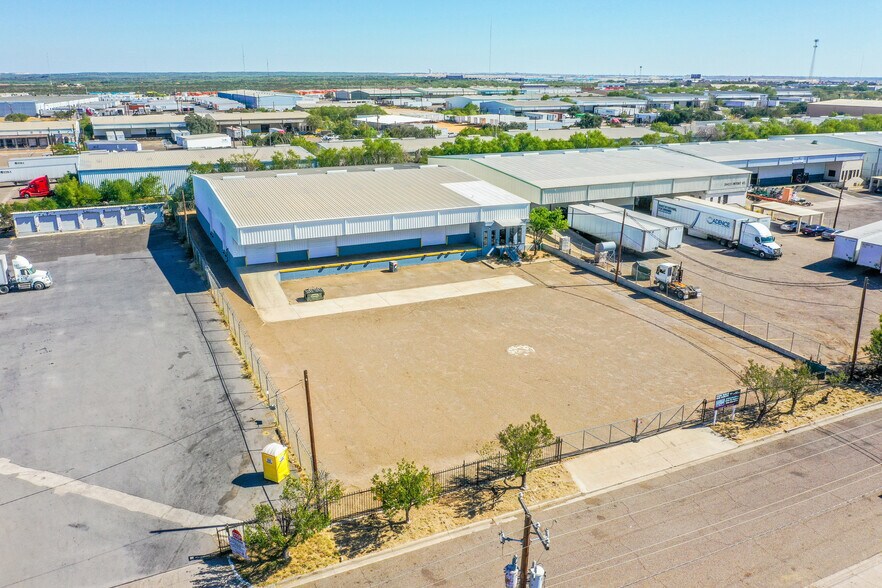 More Photos Of 14415 Import Rd, Laredo Warehouse For Sale