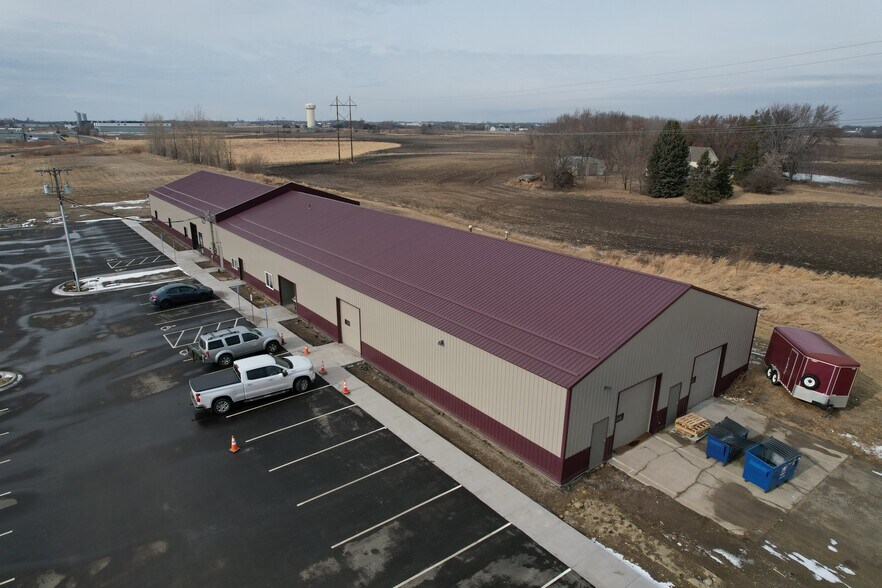 More Photos Of 6737 NE Labeaux Ave NE, Albertville Warehouse For Lease