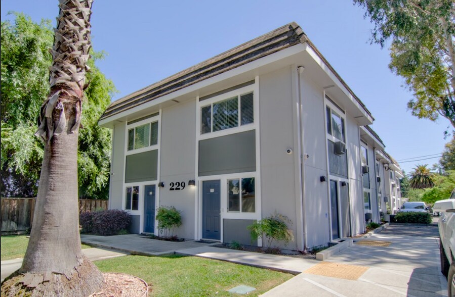 Primary Photo Of 229 Polaris Ave, Mountain View Office For Lease