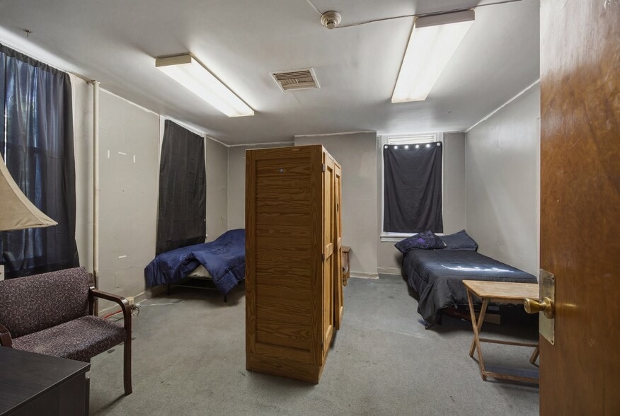 More Photos Of 512 Franklin Ave, Pittsburgh Apartments For Sale