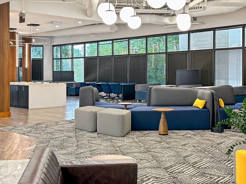 More Photos Of 10320 Little Patuxent Pky, Columbia Coworking Space