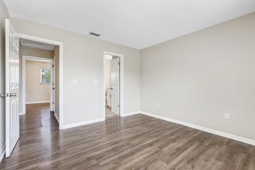 More Photos Of 6240 Rattlesnake Hammock Rd, Naples Apartments For Sale