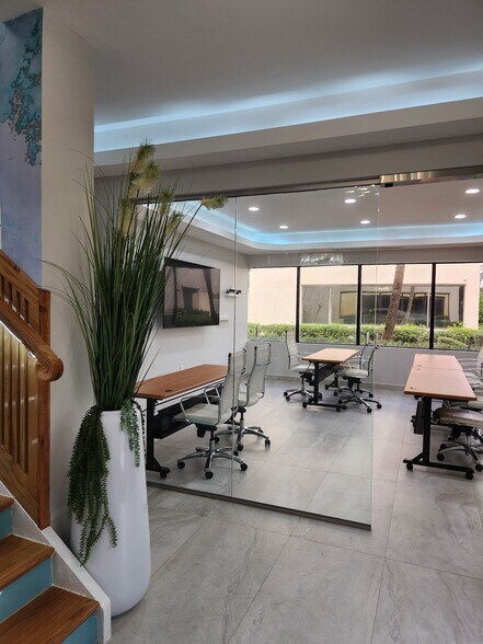More Photos Of 3810 Gunn Hwy, Tampa Office For Sale