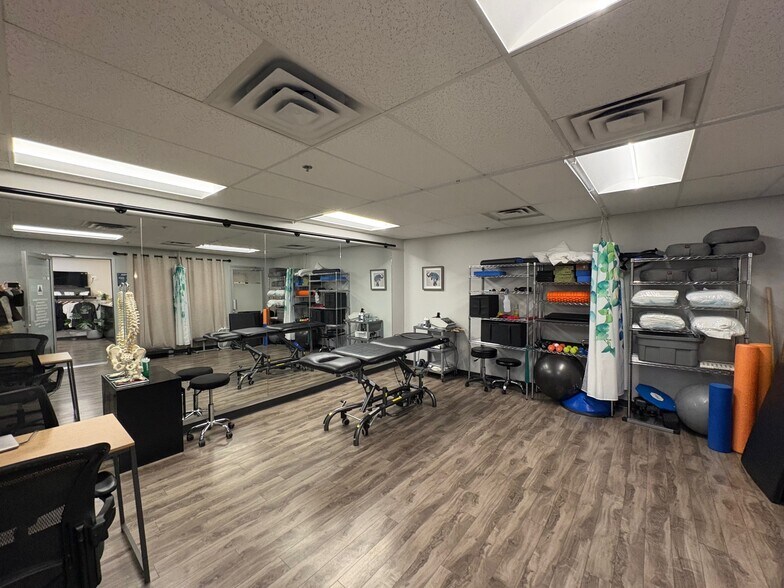 More Photos Of 852 Fort St, Victoria Medical For Lease