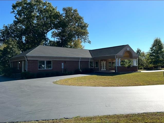 More Photos Of 201 Pleasant Valley Rd, Franklin Medical For Sale