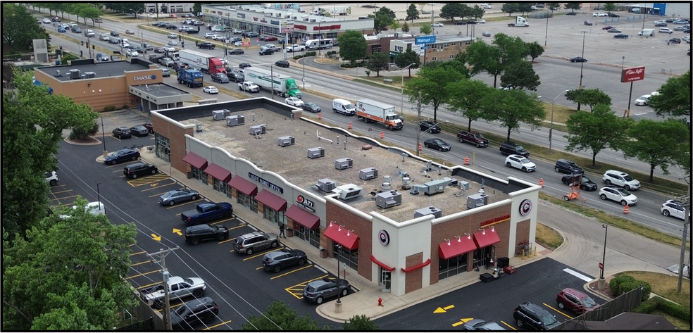 More Photos Of 112-128 W North Ave, Northlake Unknown For Lease